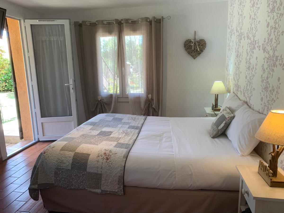 Hotel Les Ambres Roussillon en Isere Esterno foto