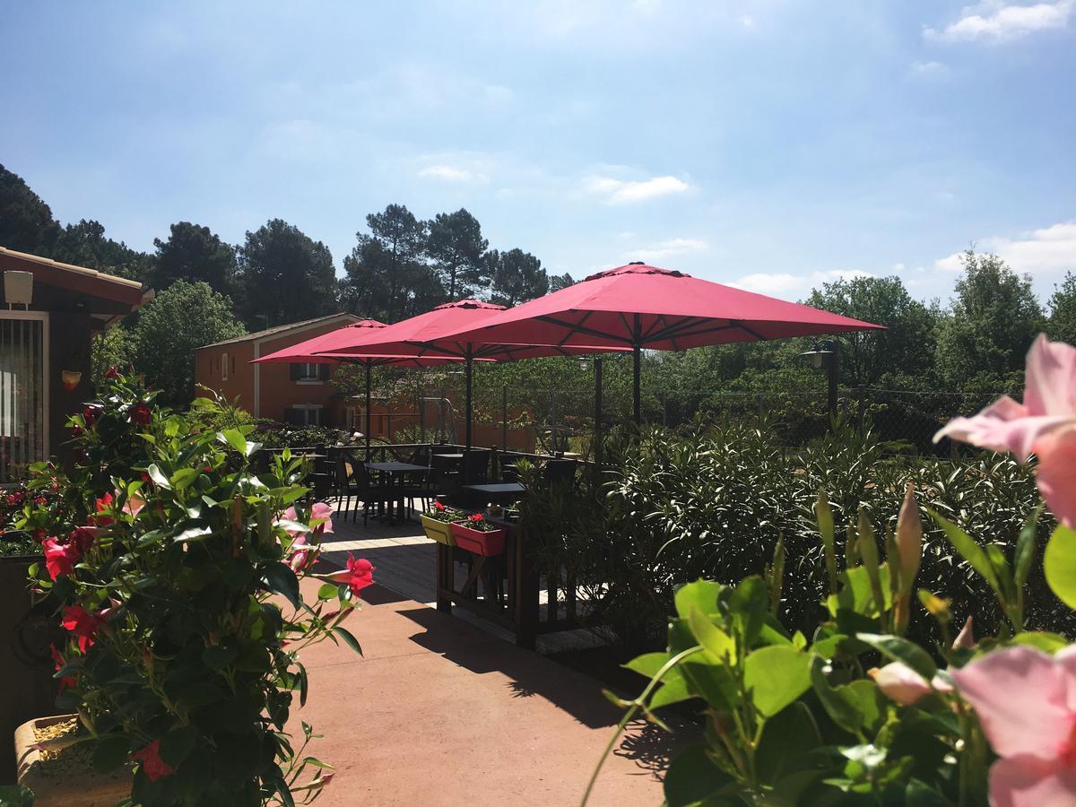 Hotel Les Ambres Roussillon en Isere Esterno foto